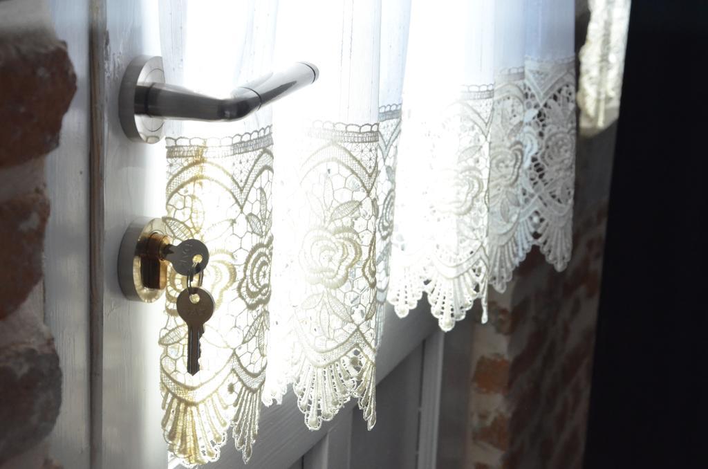 Old Bazaar Rooms コルチャ エクステリア 写真