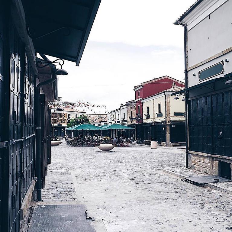 Old Bazaar Rooms コルチャ エクステリア 写真