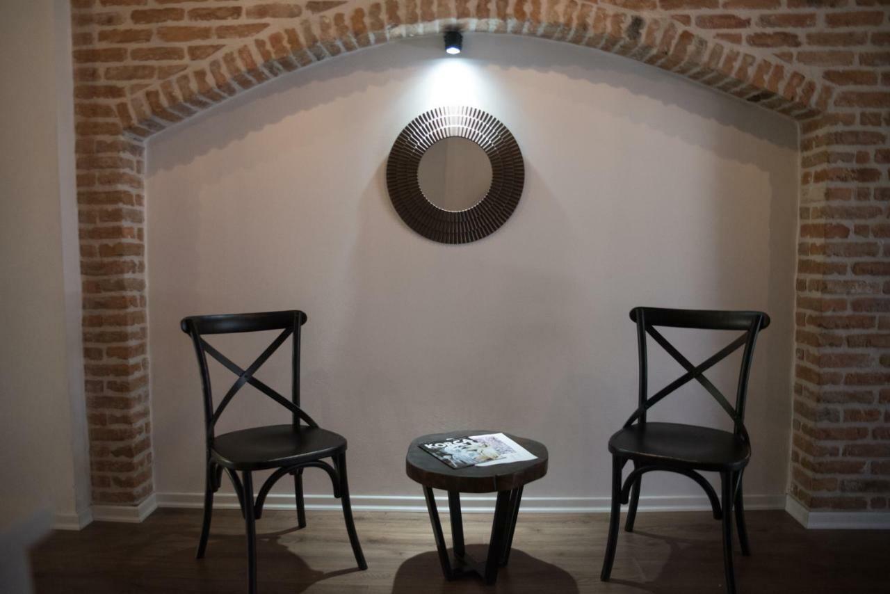 Old Bazaar Rooms コルチャ エクステリア 写真
